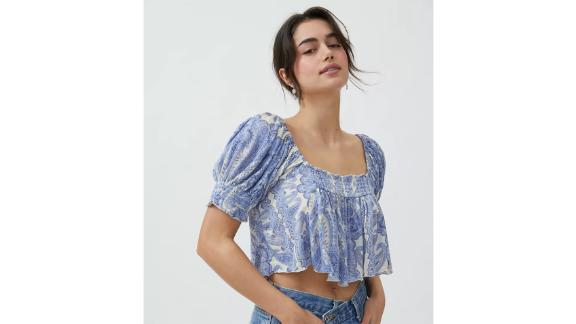 UO Dakota Puff-Sleeve Blouse
