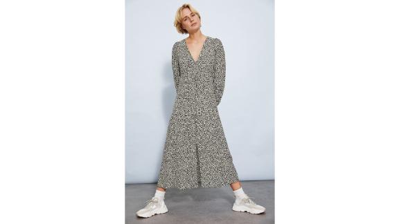 H&M Puff-Sleeved Dress