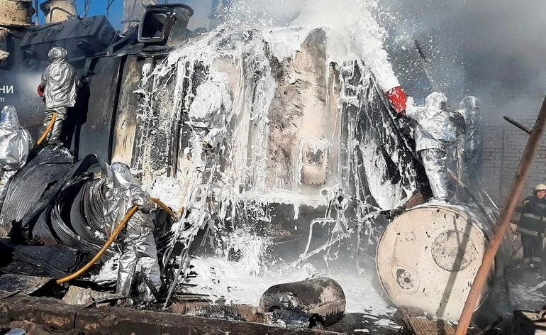 Ukraine restricts electricity usage after wave of Russian attacks