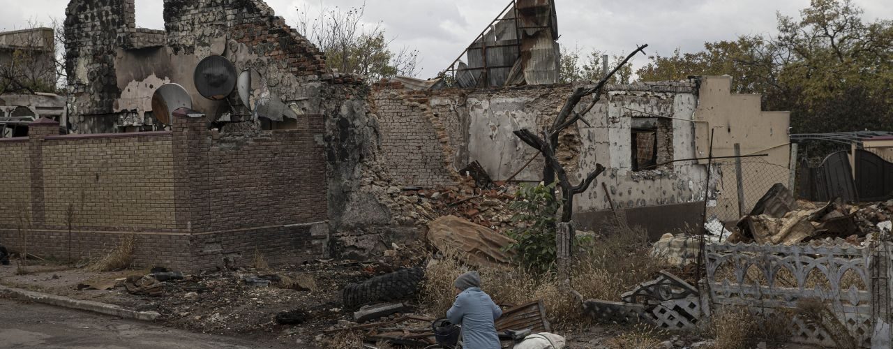 Russia has sent up to 1,000 troops to defend occupied Kherson, Ukraine says