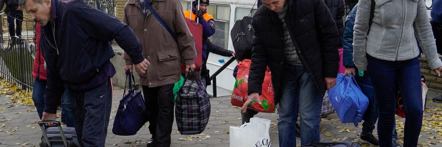 Russia is no longer organizing "evacuations" from parts of occupied Kherson, says Moscow-backed official