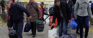 Russia is no longer organizing "evacuations" from parts of occupied Kherson, says Moscow-backed official