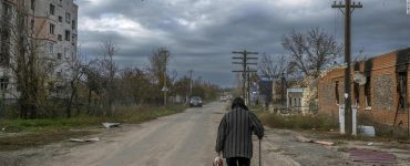 Russia will withdraw forces from Kherson in Ukraine war setback