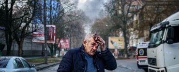 Ukrainian officials call for evacuation from Kherson as residents weigh options