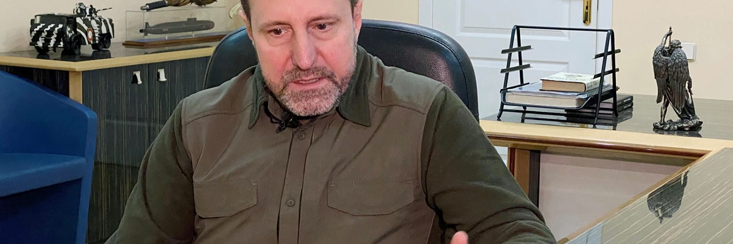 Russian commander says "NATO bloc" in Ukraine can't be beaten without nuclear weapons