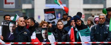Can Reza Pahlavi help unite the Iranian opposition? A hashtag is suggesting so.