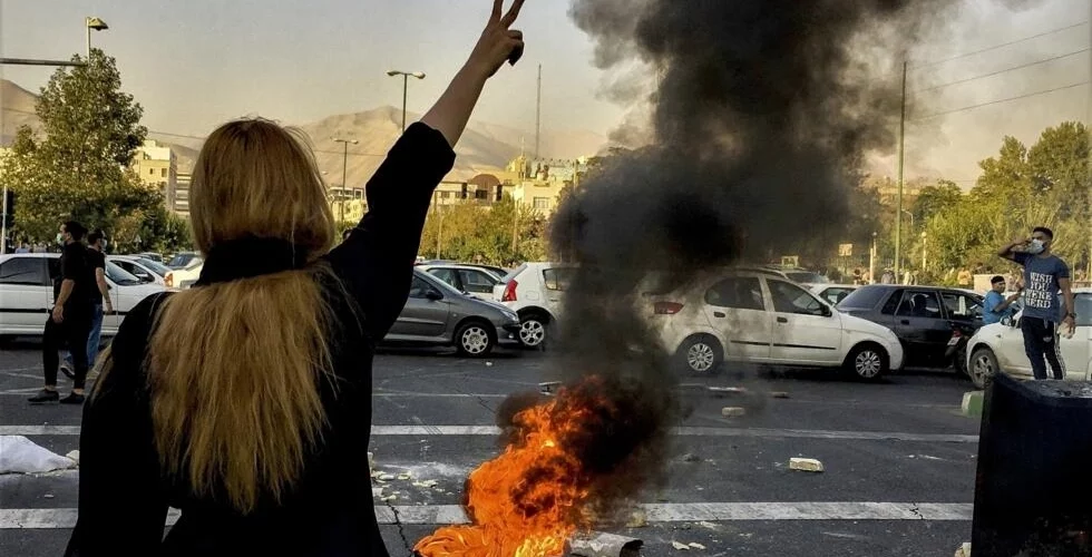 EU ministers agree on new sanctions against Iran over repression of protests