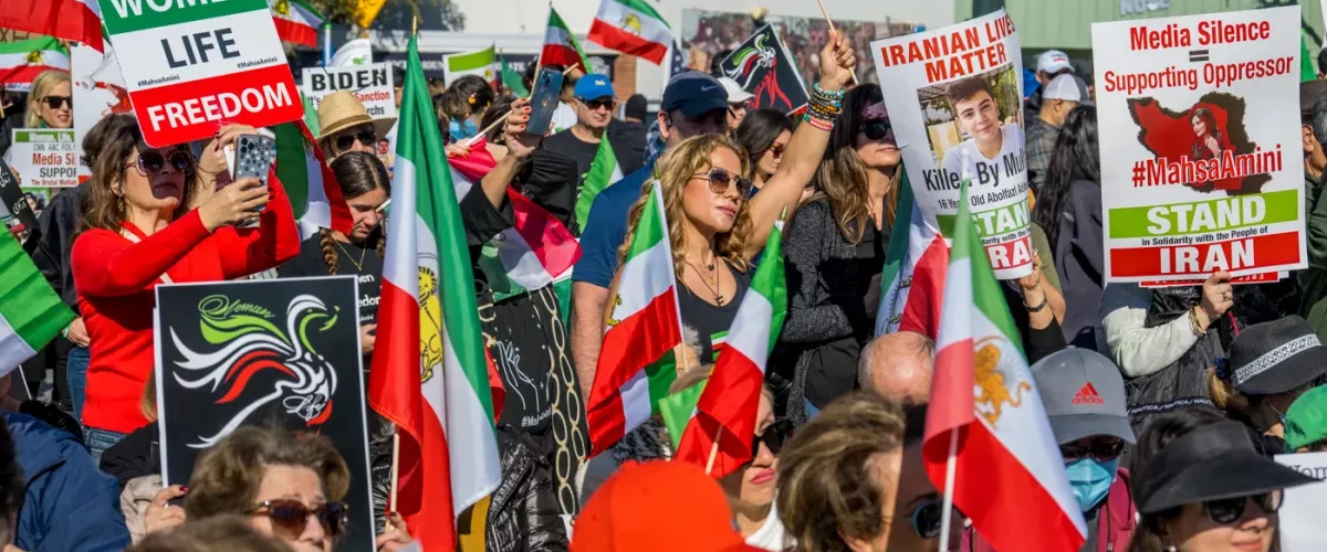 Laguna Beach adopts resolution supporting Iranian human rights movement
