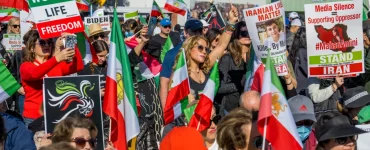 Laguna Beach adopts resolution supporting Iranian human rights movement