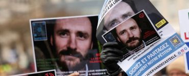 Thousands Protest in Brussels Demanding Release of Belgian Aid Worker in Iran