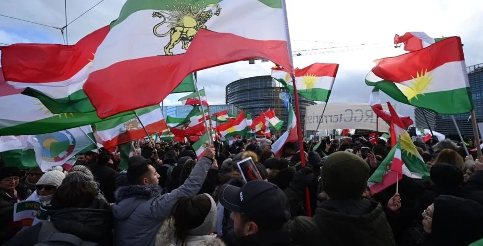 Thousands march to EU parliament in Strasbourg in support of Iran protesters