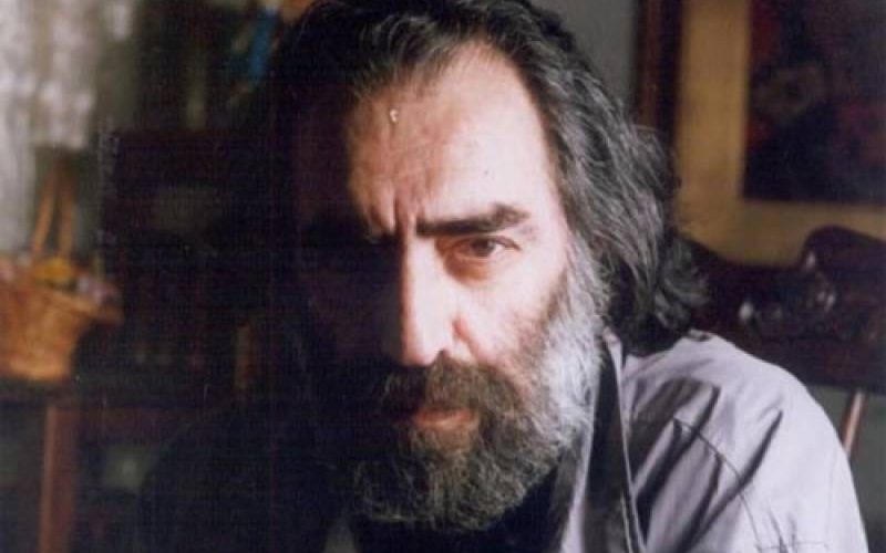 Top Iran Filmmaker Banned from Travel After Backing Protests