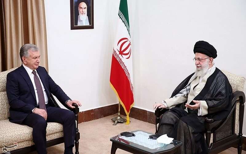 Ayatollah Khamenei Urges Development of Iran-Uzbekistan Ties